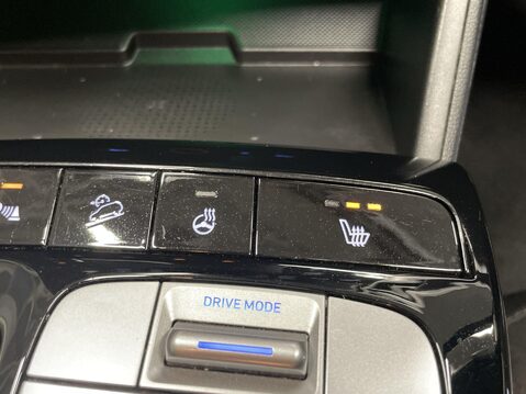 Hyundai TUCSON 1.6 h T-GDi Premium SUV 5dr Petrol Hybrid Auto Euro 6 (s/s) (230 ps) Cruise 23