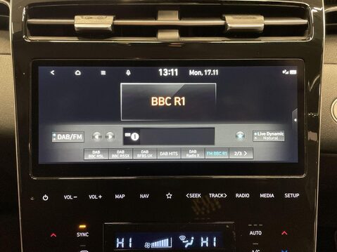 Hyundai TUCSON 1.6 h T-GDi Premium SUV 5dr Petrol Hybrid Auto Euro 6 (s/s) (230 ps) Cruise 27