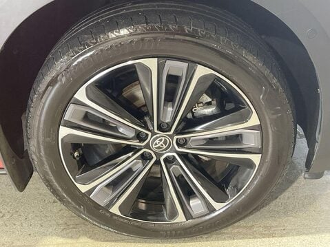 Toyota BZ4X 71.4kWh Vision SUV 5dr Electric Auto AWD (11kW OBC) (218 ps) 1 Owner - Sat 11