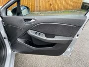 Renault Clio 1.6 E-TECH Evolution Hatchback 5dr Petrol Hybrid Auto Euro 6 (s/s) (145 ps) 15