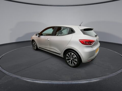 Renault Clio 1.6 E-TECH Evolution Hatchback 5dr Petrol Hybrid Auto Euro 6 (s/s) (145 ps) 23