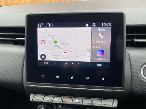 Renault Clio 1.6 E-TECH Evolution Hatchback 5dr Petrol Hybrid Auto Euro 6 (s/s) (145 ps) 17