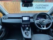 Renault Clio 1.6 E-TECH Evolution Hatchback 5dr Petrol Hybrid Auto Euro 6 (s/s) (145 ps) 6