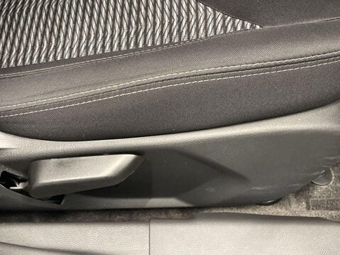 Ford Ka+ 1.2 Ti-VCT Zetec Hatchback 5dr Petrol Manual Euro 6 (s/s) (85 ps) One Owner 22