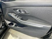 BMW 3 Series 2.0 330e 12kWh SE Pro Saloon 4dr Petrol Plug-in Hybrid Auto Euro 6 (s/s) (2 31