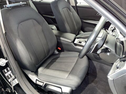 BMW 3 Series 2.0 330e 12kWh SE Pro Saloon 4dr Petrol Plug-in Hybrid Auto Euro 6 (s/s) (2 21