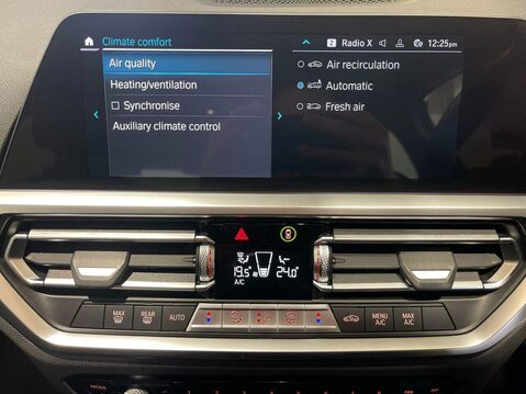 BMW 3 Series 2.0 330e 12kWh SE Pro Saloon 4dr Petrol Plug-in Hybrid Auto Euro 6 (s/s) (2 34