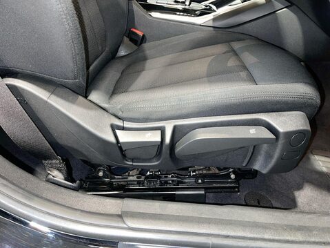 BMW 3 Series 2.0 330e 12kWh SE Pro Saloon 4dr Petrol Plug-in Hybrid Auto Euro 6 (s/s) (2 30