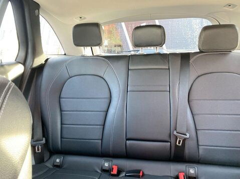 Mercedes-Benz GLC 2.1 GLC250d Sport SUV 5dr Diesel G-Tronic 4MATIC Euro 6 (s/s) (204 ps) Leat 11