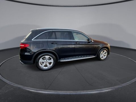 Mercedes-Benz GLC 2.1 GLC250d Sport SUV 5dr Diesel G-Tronic 4MATIC Euro 6 (s/s) (204 ps) Leat 25