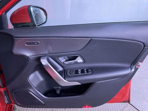 Mercedes-Benz A Class 1.5 A180d Sport (Executive) Hatchback 5dr Diesel 7G-DCT Euro 6 (s/s) (116 p 27