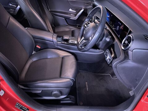 Mercedes-Benz A Class 1.5 A180d Sport (Executive) Hatchback 5dr Diesel 7G-DCT Euro 6 (s/s) (116 p 15