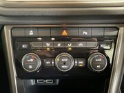 Volkswagen T-Roc 1.0 TSI SE SUV 5dr Petrol Manual Euro 6 (s/s) (115 ps) Sensors -Cruise - Bl 35