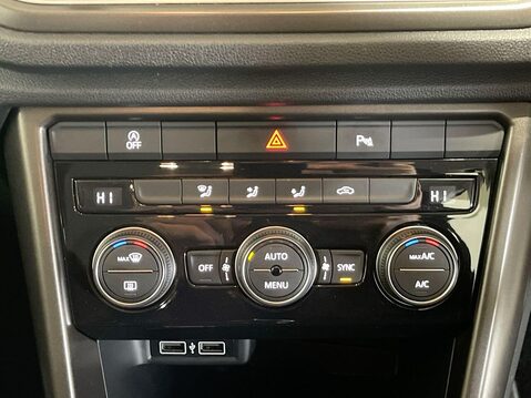 Volkswagen T-Roc 1.0 TSI SE SUV 5dr Petrol Manual Euro 6 (s/s) (115 ps) Sensors -Cruise - Bl 35