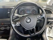 Volkswagen T-Roc 1.0 TSI SE SUV 5dr Petrol Manual Euro 6 (s/s) (115 ps) Sensors -Cruise - Bl 28