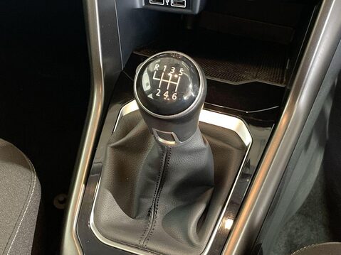 Volkswagen T-Roc 1.0 TSI SE SUV 5dr Petrol Manual Euro 6 (s/s) (115 ps) Sensors -Cruise - Bl 27