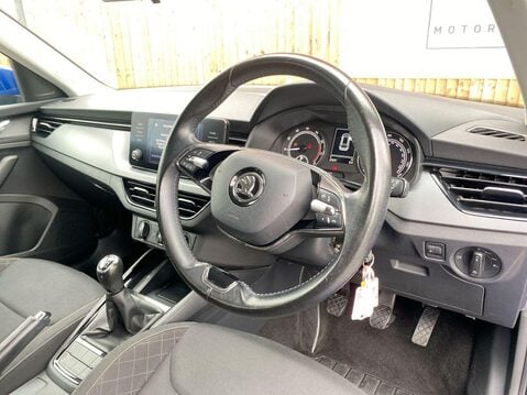 Skoda Kamiq 1.0 TSI SE SUV 5dr Petrol Manual Euro 6 (s/s) (110 ps) One Owner - Service 6
