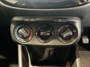 Vauxhall Corsa 1.4i ecoTEC Griffin Hatchback 3dr Petrol Manual Euro 6 (90 ps) 34