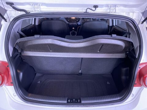 Hyundai i10 1.0 SE Hatchback 5dr Petrol Manual Euro 6 (66 ps) 13