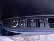 Hyundai i10 1.0 SE Hatchback 5dr Petrol Manual Euro 6 (66 ps) 32