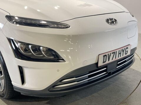 Hyundai KONA 64kWh Premium SUV 5dr Electric Auto (10.5kW Charger) (204 ps) 1 Owner - Cru 10