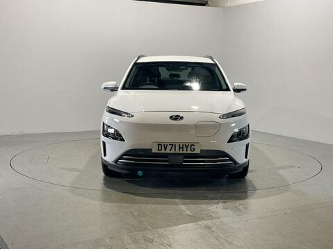 Hyundai KONA 64kWh Premium SUV 5dr Electric Auto (10.5kW Charger) (204 ps) 1 Owner - Cru 3