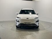 Hyundai KONA 64kWh Premium SUV 5dr Electric Auto (10.5kW Charger) (204 ps) 1 Owner - Cru 3