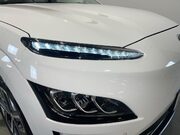 Hyundai KONA 64kWh Premium SUV 5dr Electric Auto (10.5kW Charger) (204 ps) 1 Owner - Cru 21