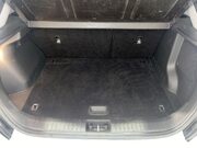 Hyundai KONA 64kWh Premium SUV 5dr Electric Auto (10.5kW Charger) (204 ps) 1 Owner - Cru 12