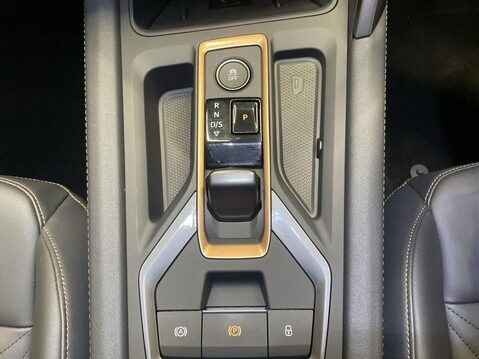 Cupra Leon 1.5 eTSI V3 Hatchback 5dr Petrol Hybrid DSG Euro 6 (s/s) (150 ps) 1 Owner - 20