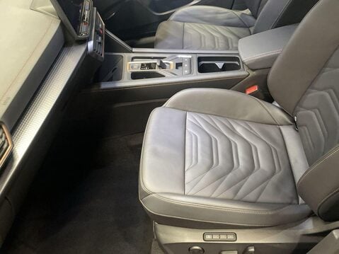 Cupra Leon 1.5 eTSI V3 Hatchback 5dr Petrol Hybrid DSG Euro 6 (s/s) (150 ps) 1 Owner - 17