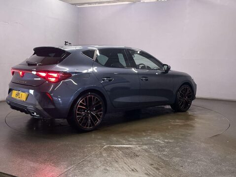 Cupra Leon 1.5 eTSI V3 Hatchback 5dr Petrol Hybrid DSG Euro 6 (s/s) (150 ps) 1 Owner - 8