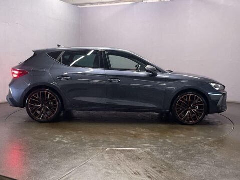 Cupra Leon 1.5 eTSI V3 Hatchback 5dr Petrol Hybrid DSG Euro 6 (s/s) (150 ps) 1 Owner - 9