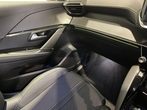 Peugeot 208 1.2 PureTech GT Hatchback 5dr Petrol Manual Euro 6 (s/s) (100 ps) 1 Owner - 21