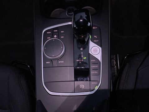 BMW 1 Series 1.5 118i SE (LCP) Hatchback 5dr Petrol DCT Euro 6 (s/s) (136 ps) 1 Owner - 36