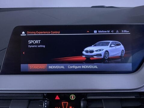 BMW 1 Series 1.5 118i SE (LCP) Hatchback 5dr Petrol DCT Euro 6 (s/s) (136 ps) 1 Owner - 40