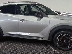 Nissan Juke 1.6 N-Connecta SUV 5dr Petrol Hybrid Auto Euro 6 (143 ps) 1 Owner - Sat Nav