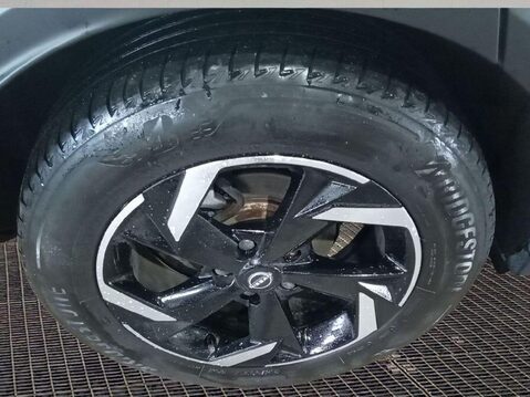 Nissan Juke 1.6 N-Connecta SUV 5dr Petrol Hybrid Auto Euro 6 (143 ps) 1 Owner - Sat Nav 6