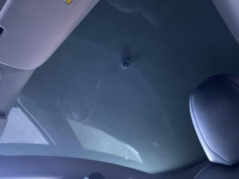 Tesla Model Y (Dual Motor) Long Range SUV 5dr Electric Auto 4WDE (384 bhp) Privacy Glass 18