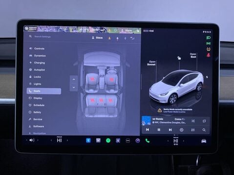 Tesla Model Y (Dual Motor) Long Range SUV 5dr Electric Auto 4WDE (384 bhp) Privacy Glass 25