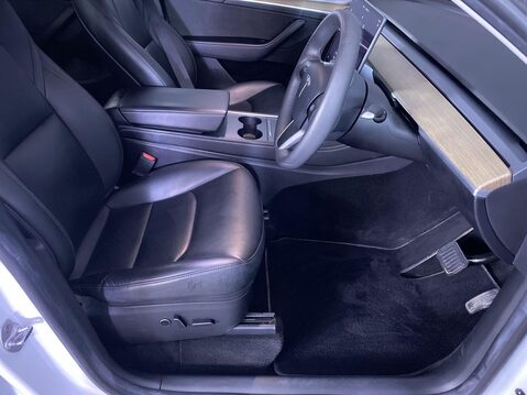 Tesla Model Y (Dual Motor) Long Range SUV 5dr Electric Auto 4WDE (384 bhp) Privacy Glass 15