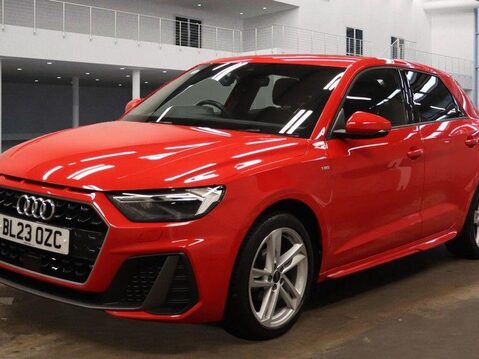 Audi A1 1.0 TFSI 25 S line Sportback 5dr Petrol Manual Euro 6 (s/s) (95 ps) 1 Owner 2