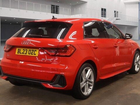Audi A1 1.0 TFSI 25 S line Sportback 5dr Petrol Manual Euro 6 (s/s) (95 ps) 1 Owner 4
