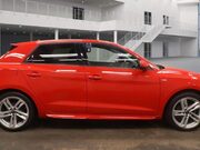 Audi A1 1.0 TFSI 25 S line Sportback 5dr Petrol Manual Euro 6 (s/s) (95 ps) 1 Owner 5