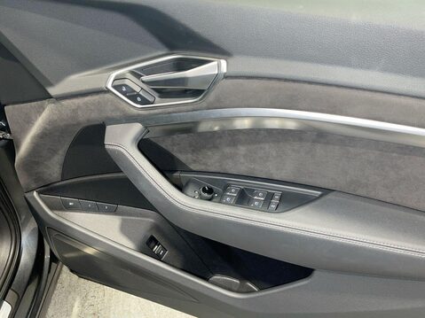 Audi E-Tron 55 S line Sportback 5dr Electric Auto quattro 95kWh (408 ps) Heated Seats - 7