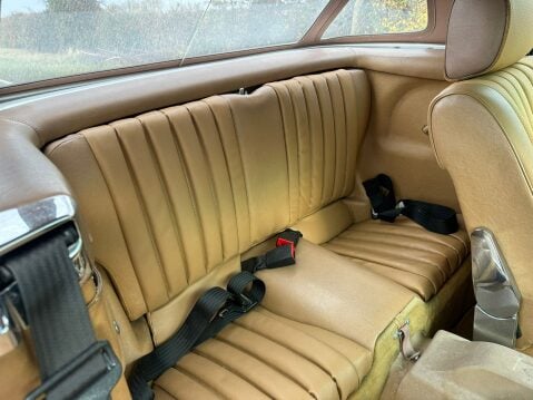 Mercedes-Benz SL Series 280 SL 16