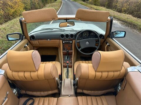 Mercedes-Benz SL Series 280 SL 14