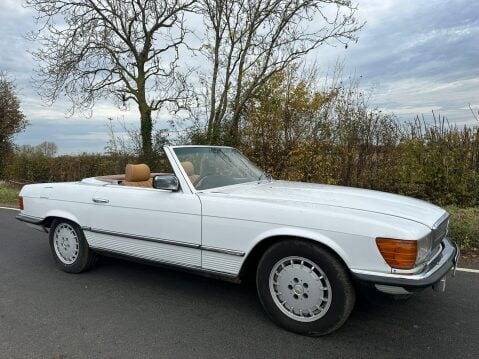 Mercedes-Benz SL Series 280 SL 11