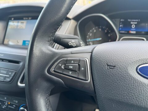 Ford Focus 1.0T EcoBoost Zetec Auto Euro 6 (s/s) 5dr 35