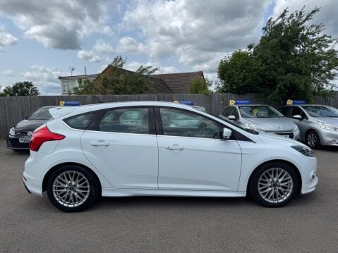 Ford Focus 1.6 Zetec S Powershift Euro 5 5dr 4